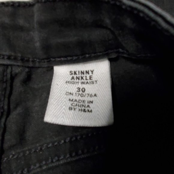 H&M Skinny Ankle Black & Blue Jeans Bundle, 30W - Picture 3 of 10